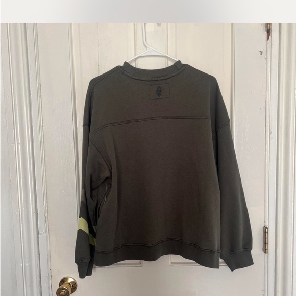 Free people Movement All Star Logo Pullover Size small NWOT oversized - Picture 7 of 8